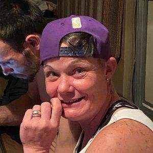 Meet your Posher, Apryl